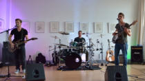 Die Band "Gleis 7" in Freusburg: Manuel Urwald, Sebastian Heer, Tom Leo Horn